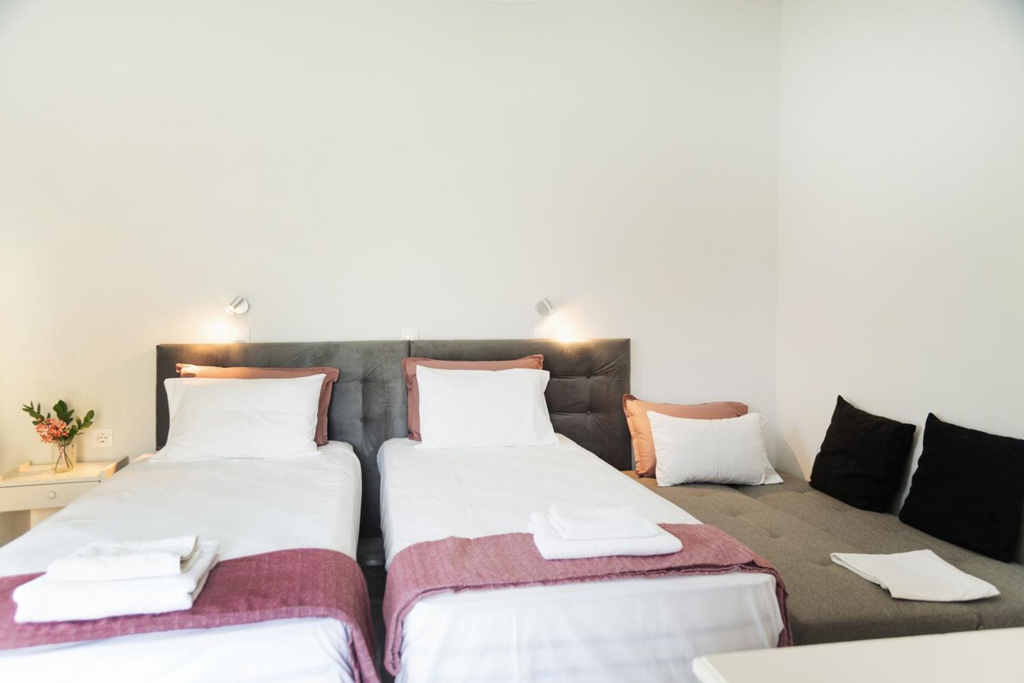 Kates Apartments Kávos Екстериор снимка