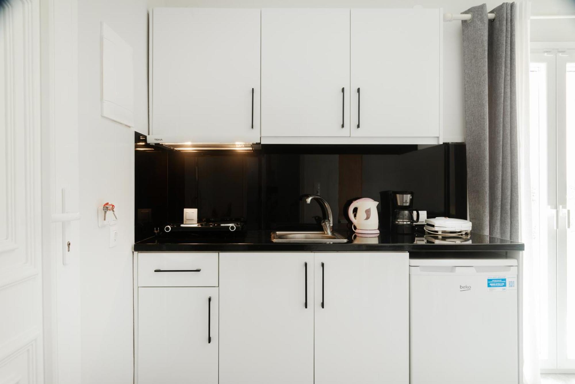 Kates Apartments Kávos Екстериор снимка