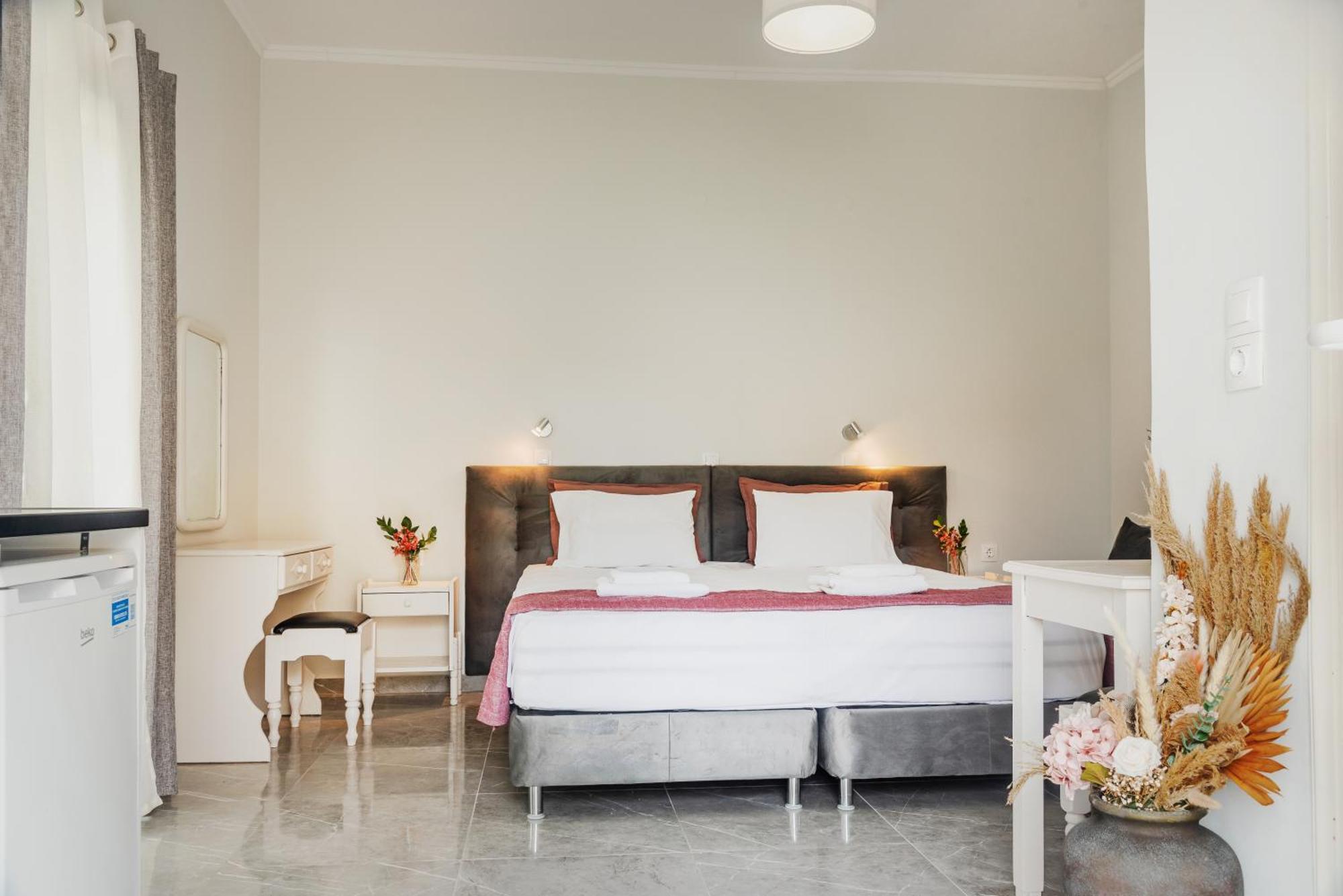 Kates Apartments Kávos Екстериор снимка