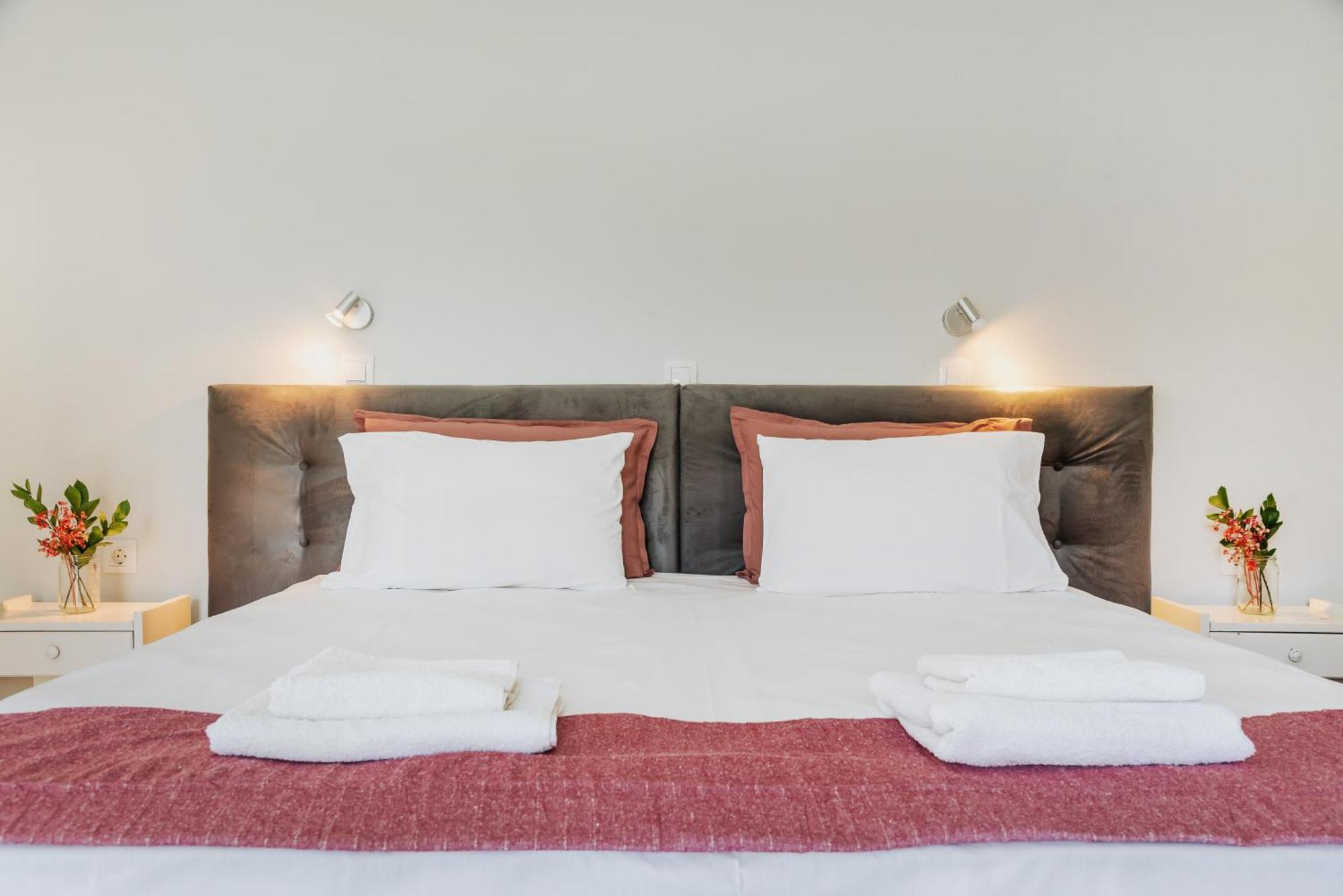 Kates Apartments Kávos Екстериор снимка