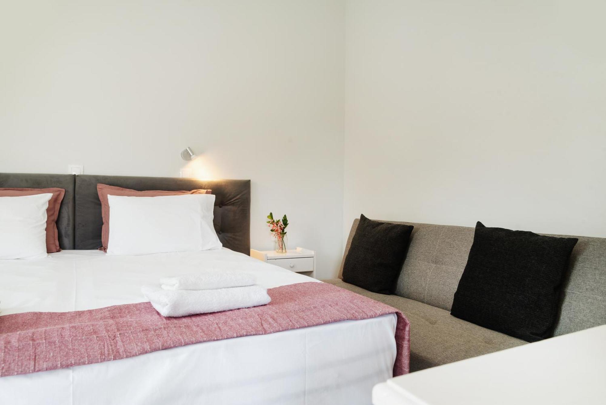 Kates Apartments Kávos Екстериор снимка