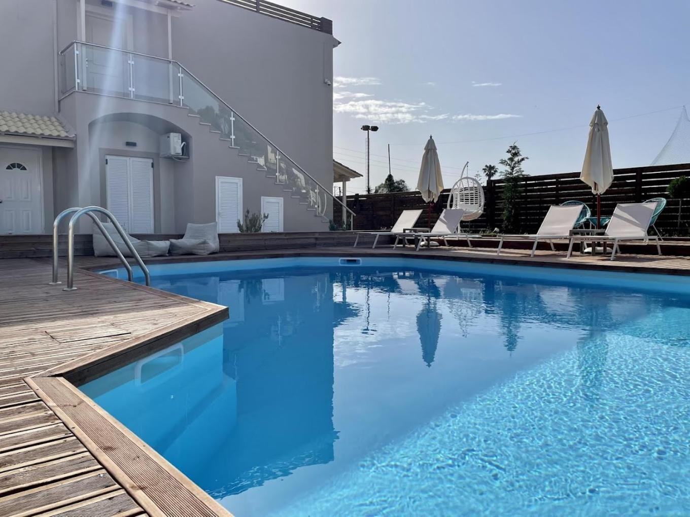 Kates Apartments Kávos Екстериор снимка
